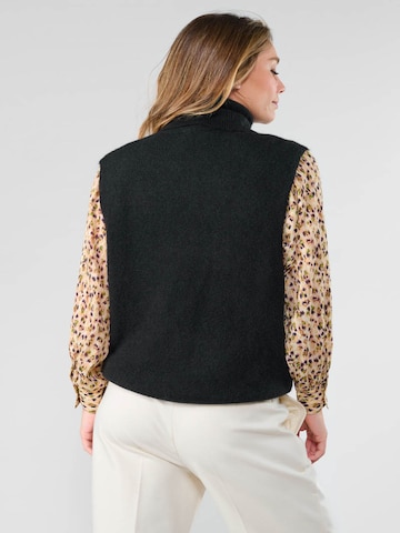 Pull-over 'CLEVA' Le Temps Des Cerises en noir