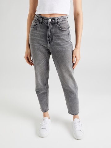 Tommy Jeans Tapered Jeans in Grey: front