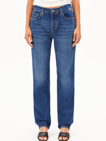 ARMEDANGELS Regular Jeans 'AAVELINE' in Blue: front