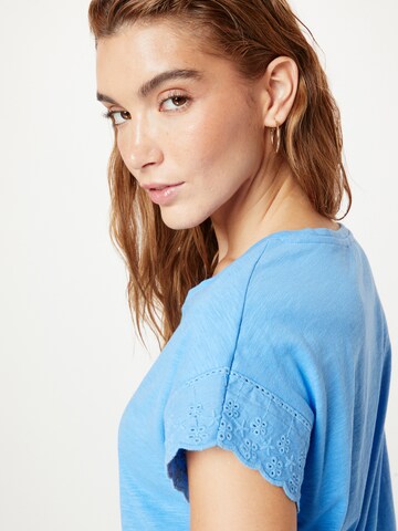 Stitch and Soul T-Shirt in Blau
