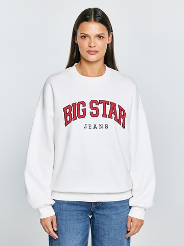 BIG STAR Sweatshirt 'Rubena' in White: front