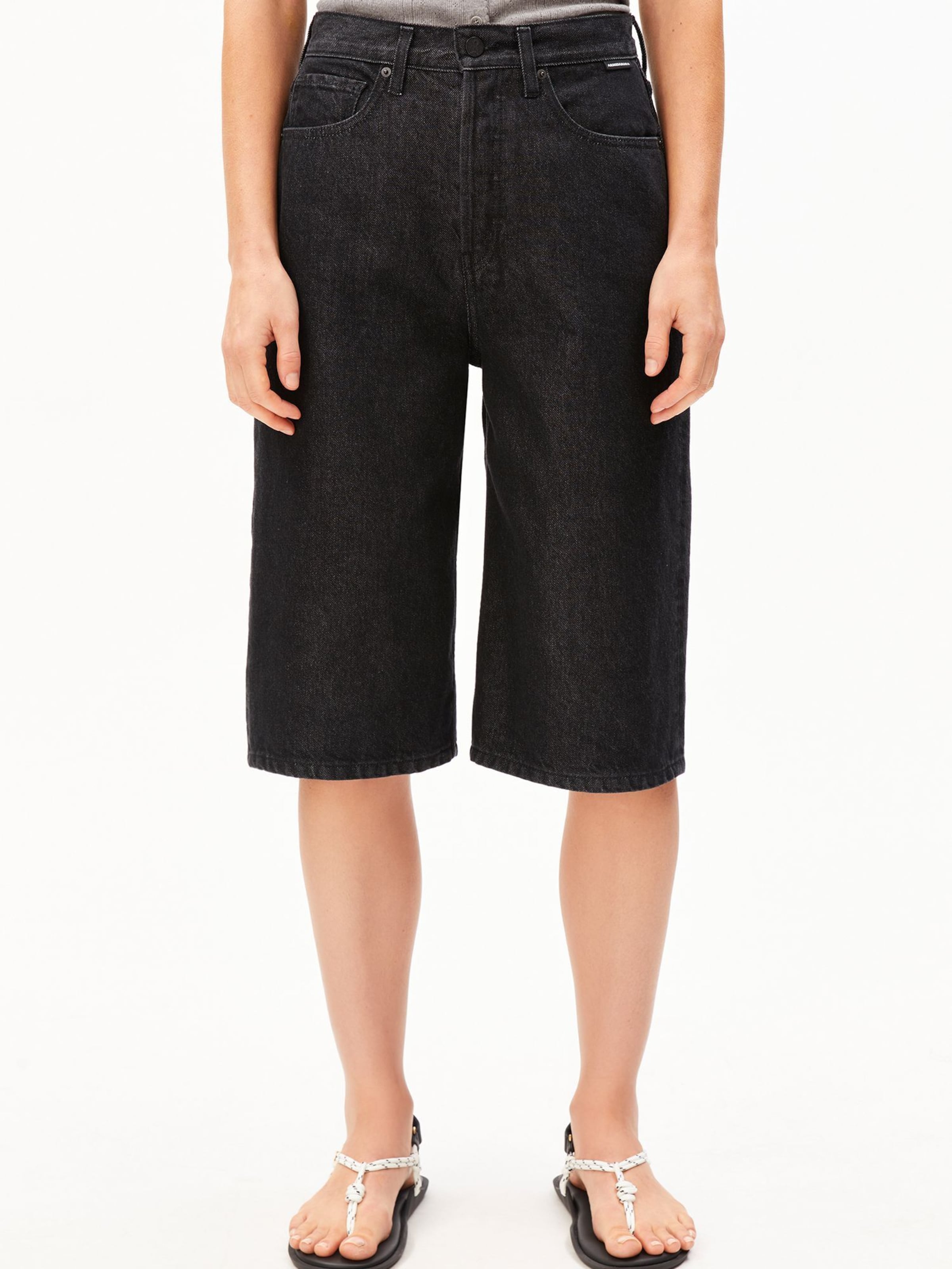 ARMEDANGELS Loosefit Jeans in Zwart: voorkant