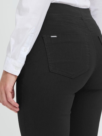 Oxmo Slim fit Trousers 'Keily' in Black