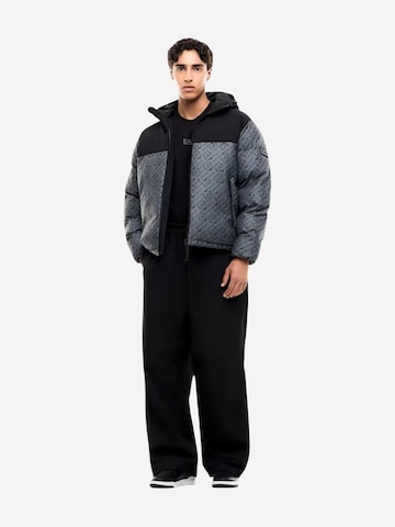EA7 Emporio Armani - Abrigo de invierno en gris