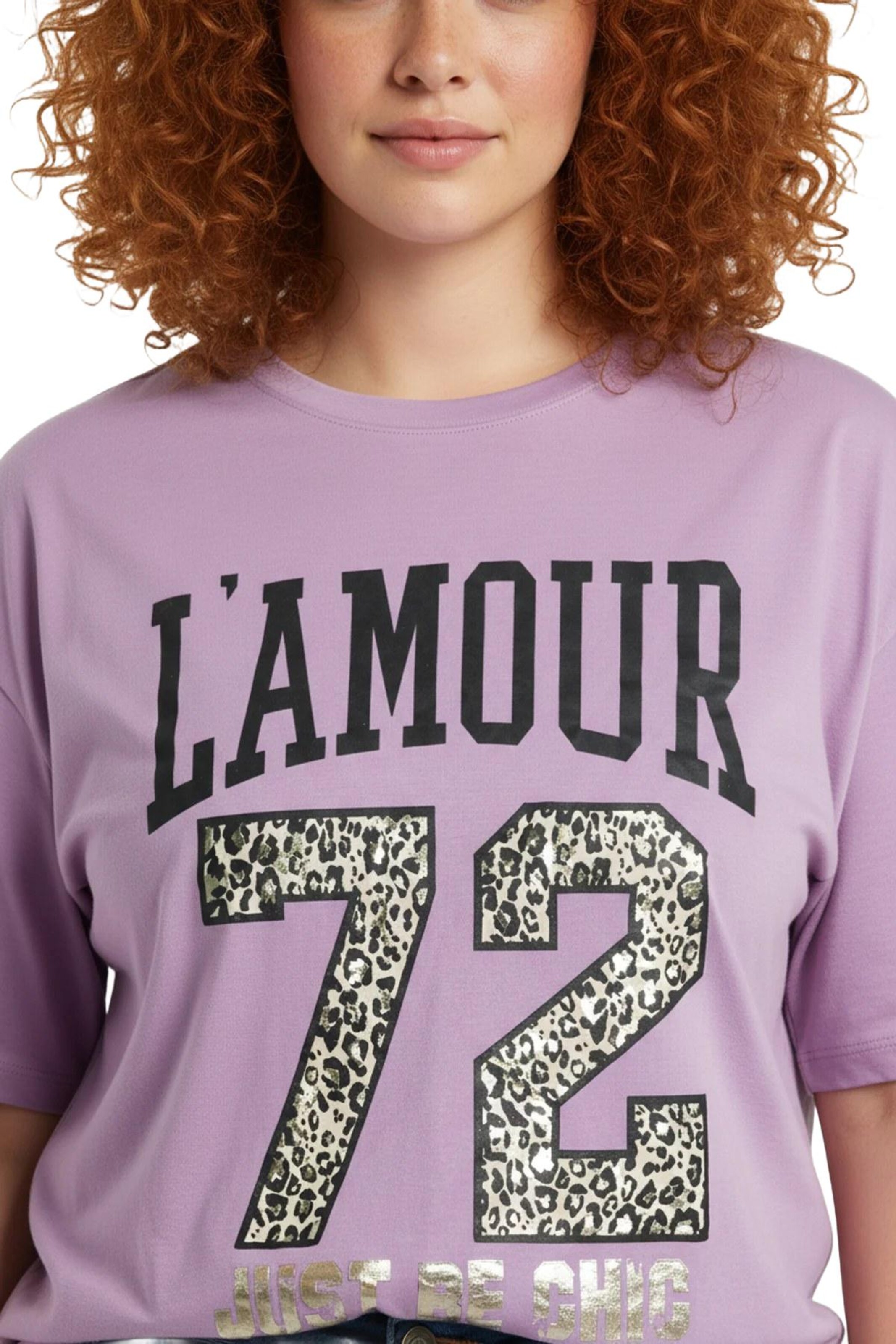 Shape Of You T-Shirt in Lila