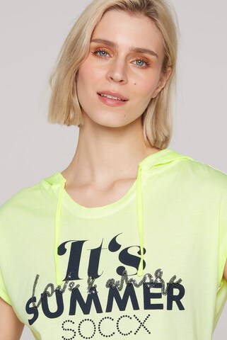 Soccx Ärmelloses Kapuzenshirt mit Artwork in Gelb