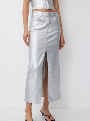 Pull&Bear Skirt in Silver: front