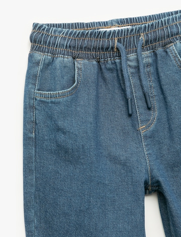 Koton Tapered Jeans in Blauw