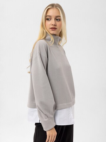 Anou Anou Bluse in Grau