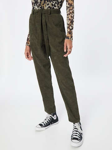 Molly BRACKEN Regular Trousers in Green: front