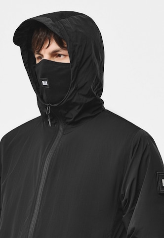 Weekend Offender Between-Season Jacket in Black
