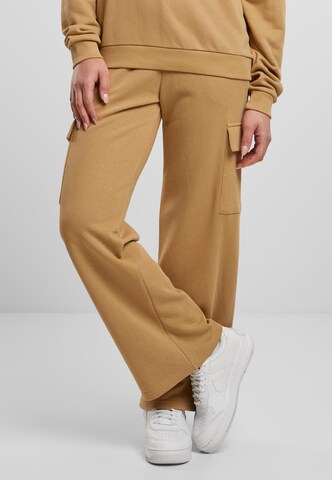 Urban Classics Loose fit Cargo trousers in Beige