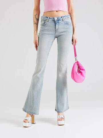 Monki Flared Jeans in Blauw: voorkant