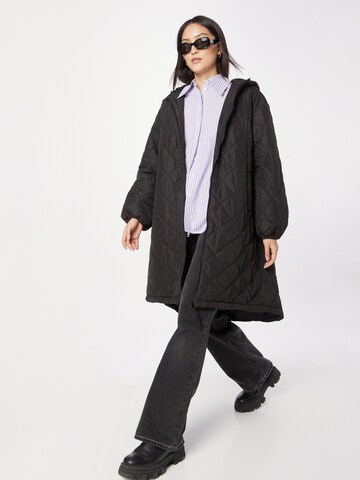 Dorothy Perkins Between-seasons coat in Black