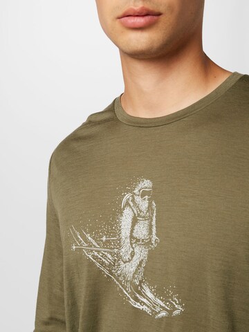 ICEBREAKER Performance Shirt 'Tech Lite II Skiing Yeti' in Green