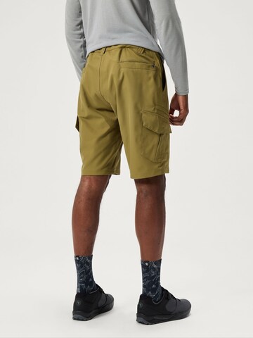 ENDURA Regular Workout Pants 'LOOP' in Green