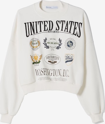 Bershka Sweatshirt in White: front