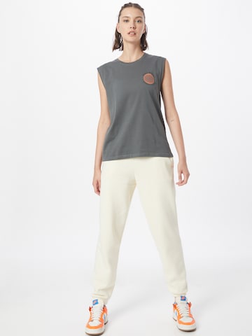 ONLY PLAY Sports Top 'NOVI' in Grey