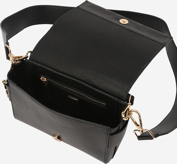 Riani Handbag in Black