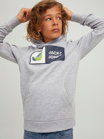 Felpa 'Logan' di Jack & Jones Junior in grigio