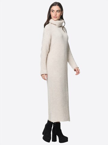 Elara Kleid in Beige