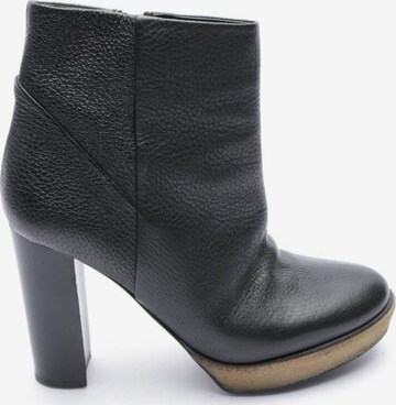 BOSS Dress Boots in 41 in Black: front