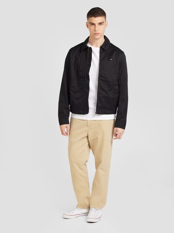 TOMMY HILFIGER Tussenjas in Zwart