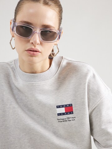 Tommy Jeans Mikina – šedá