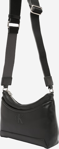 Calvin Klein Jeans Crossbody bag in Black: front