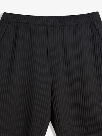 Loosefit Pantalon Bershka en noir