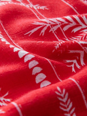 Next Shirt in Rood