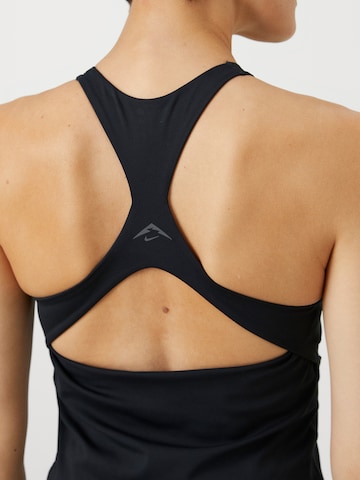 NIKE Top sportowy w kolorze czarny