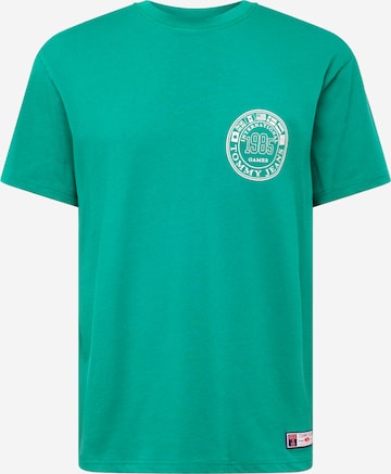 T-Shirt 'ARCHIVE GAMES' Tommy Jeans en vert : devant