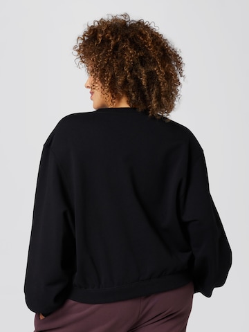 A LOT LESS Sweatshirt 'Haven' in Black