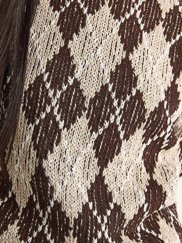 Bianco Lucci Trui in Beige