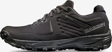 MAMMUT Flats 'Ultimate III' in Black: front