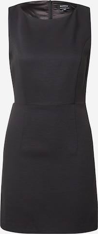 Rochie de la Bardot pe negru: față