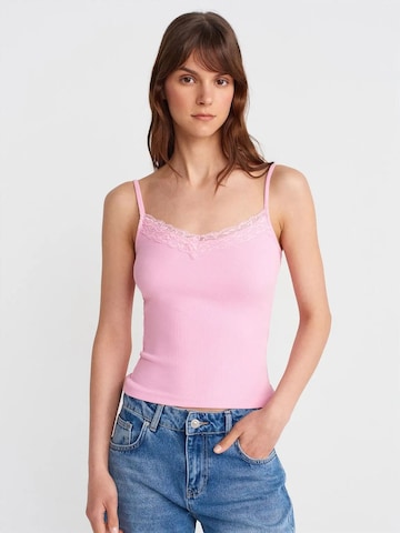 Dilvin Blouse in Pink: front