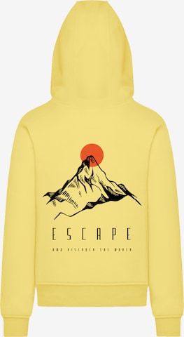 F4NT4STIC Trui 'Escape Discover the World Mountain' in Geel: voorkant