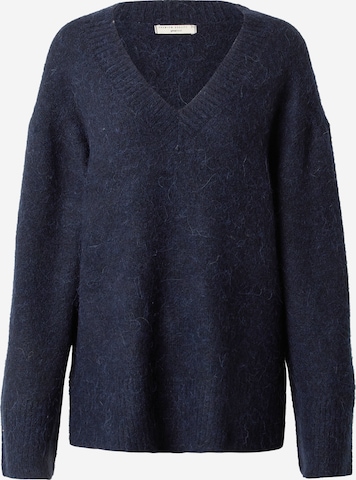 Gina Tricot Sweater in Blue: front