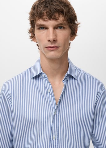 MANGO MAN Regular fit Button Up Shirt 'Playr' in Blue