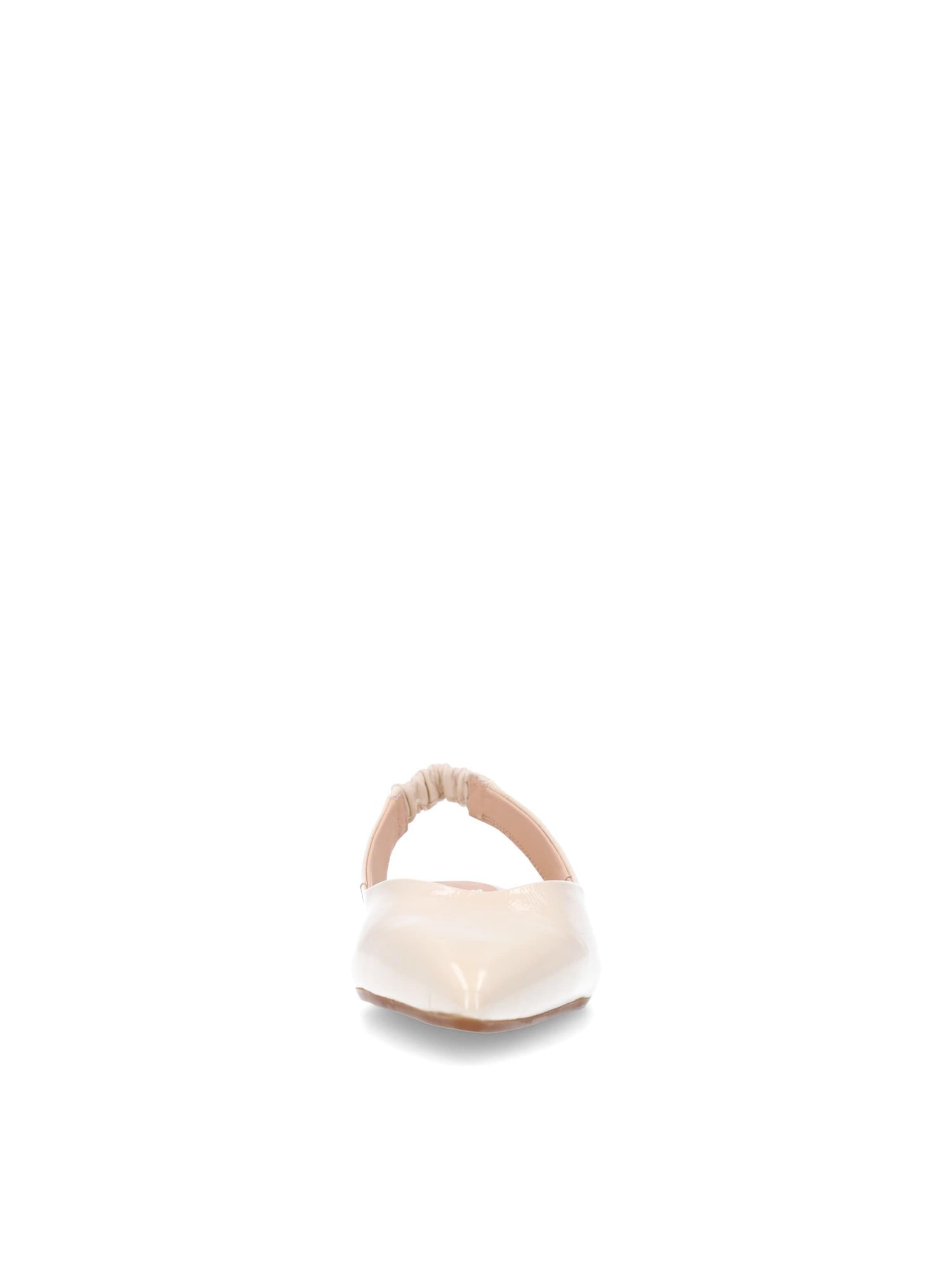 MANFIELD Classic Flats in White