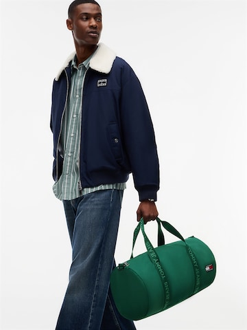 Tommy Jeans Sports bag 'Ess Daily' in Green: front