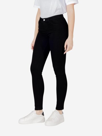 ARMANI EXCHANGE - Skinny Vaquero 'XW000123 AF10866' en negro