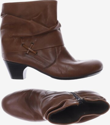 Rieker Dress Boots in 37 in Brown: front
