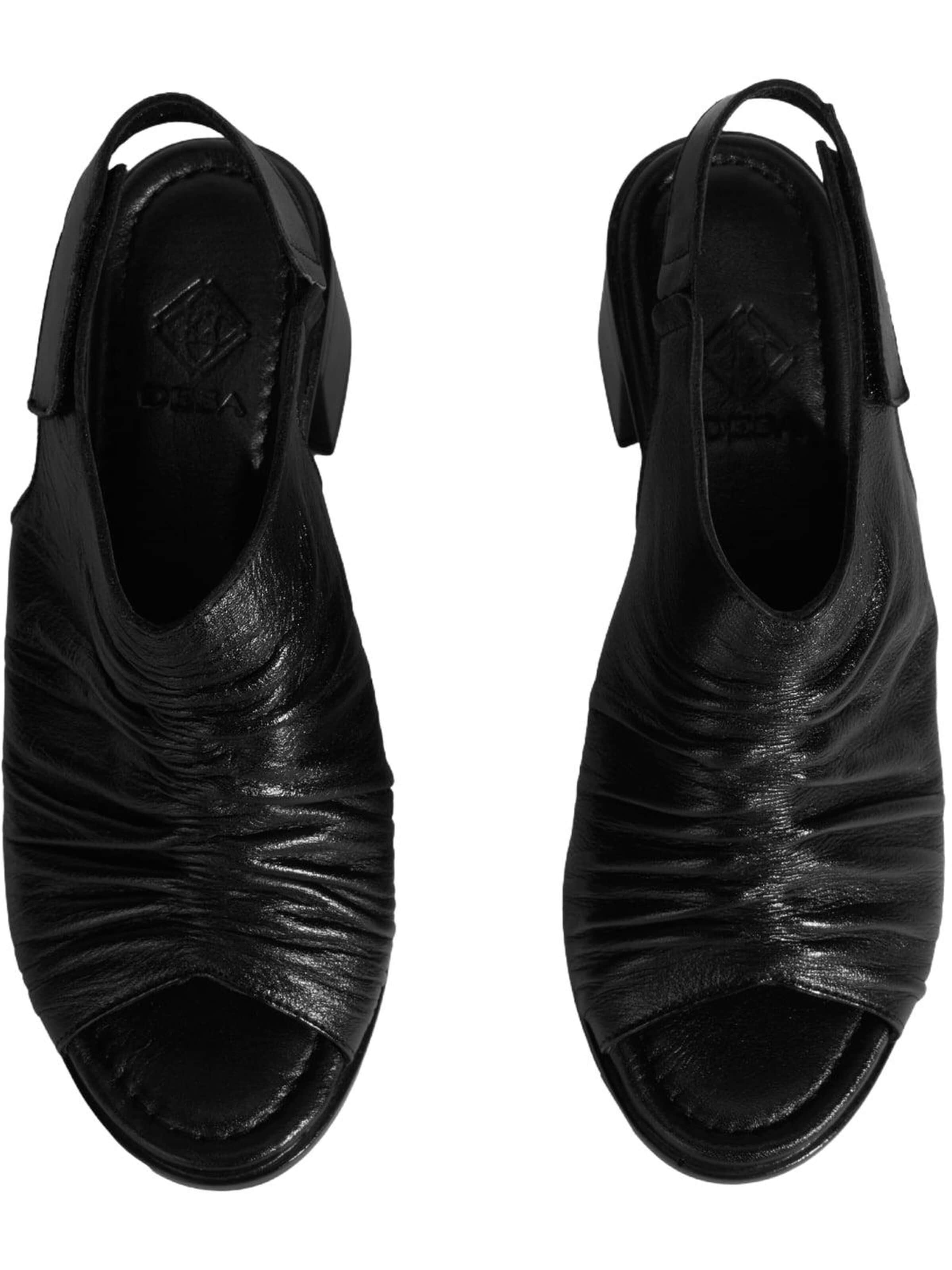 Desa T-Bar Sandals in Black