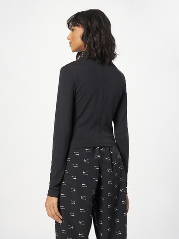 Maglietta 'Essential' di Nike Sportswear in nero