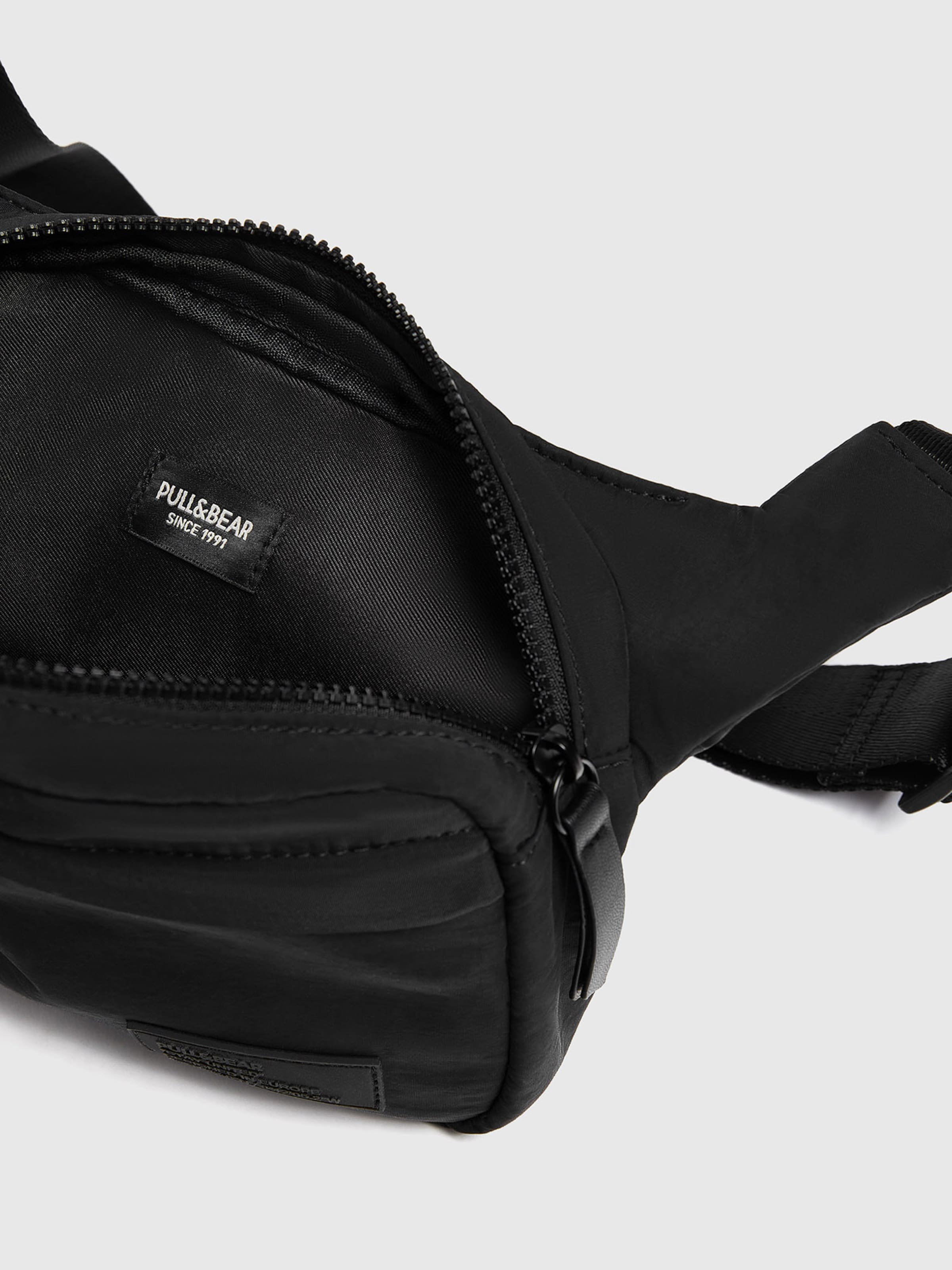 Fanny pack pull and bear hot sale