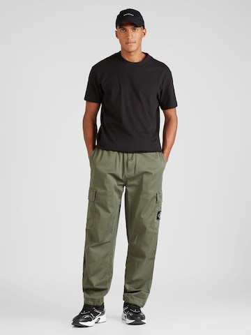 Calvin Klein Jeans Regular Hose 'Essential' in Grün