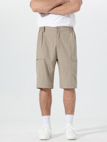 YOUTHUP Regular Cargo Pants in Beige